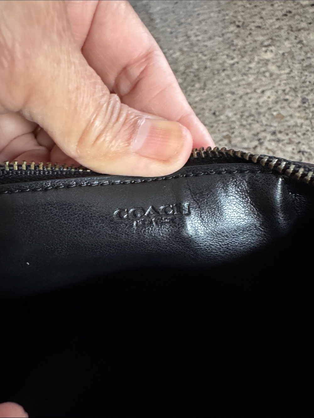 🖤Coach Black Signature Slim Zip Card Wallet 💳 - Picture 5 of 12